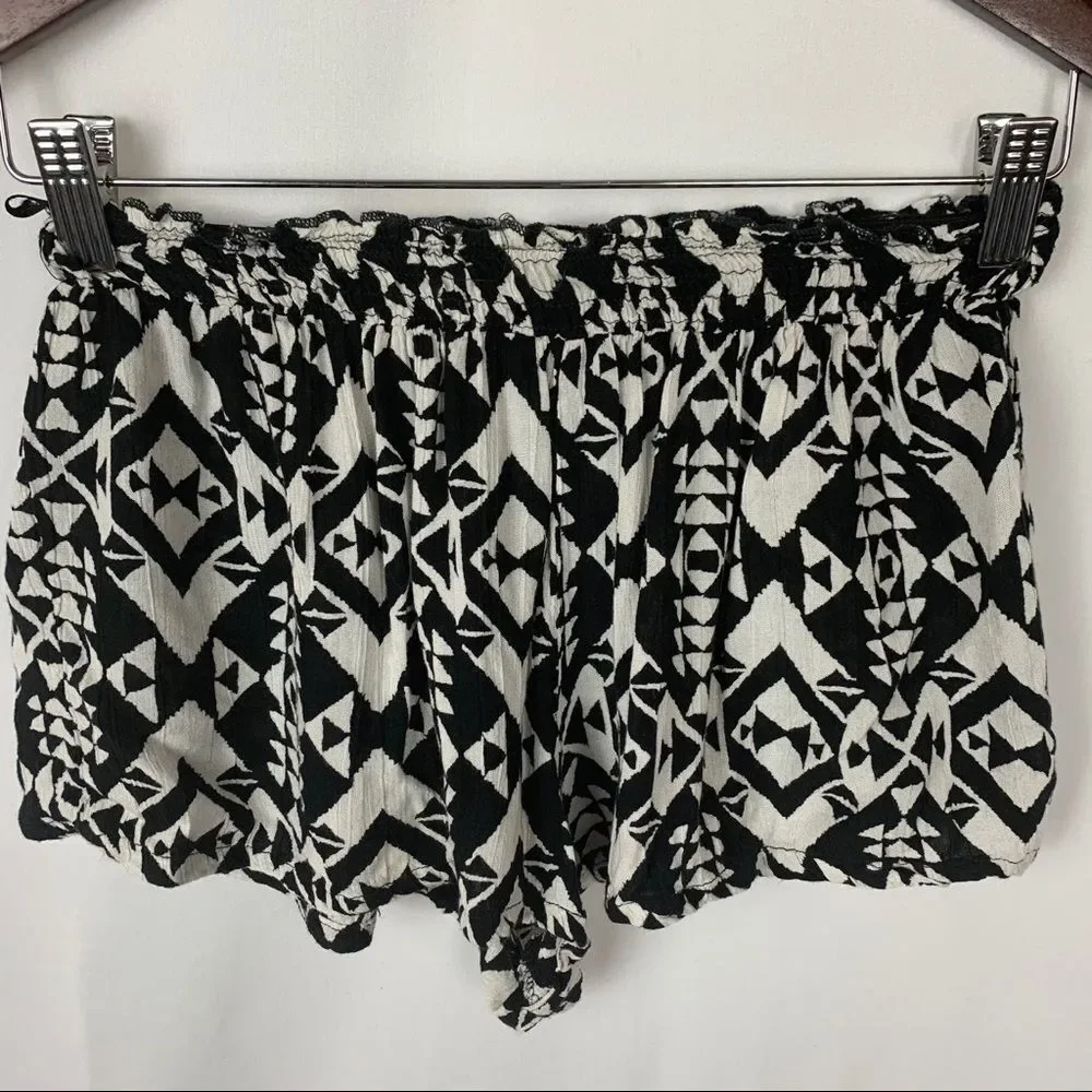 Angie‎ Patterned Shorts